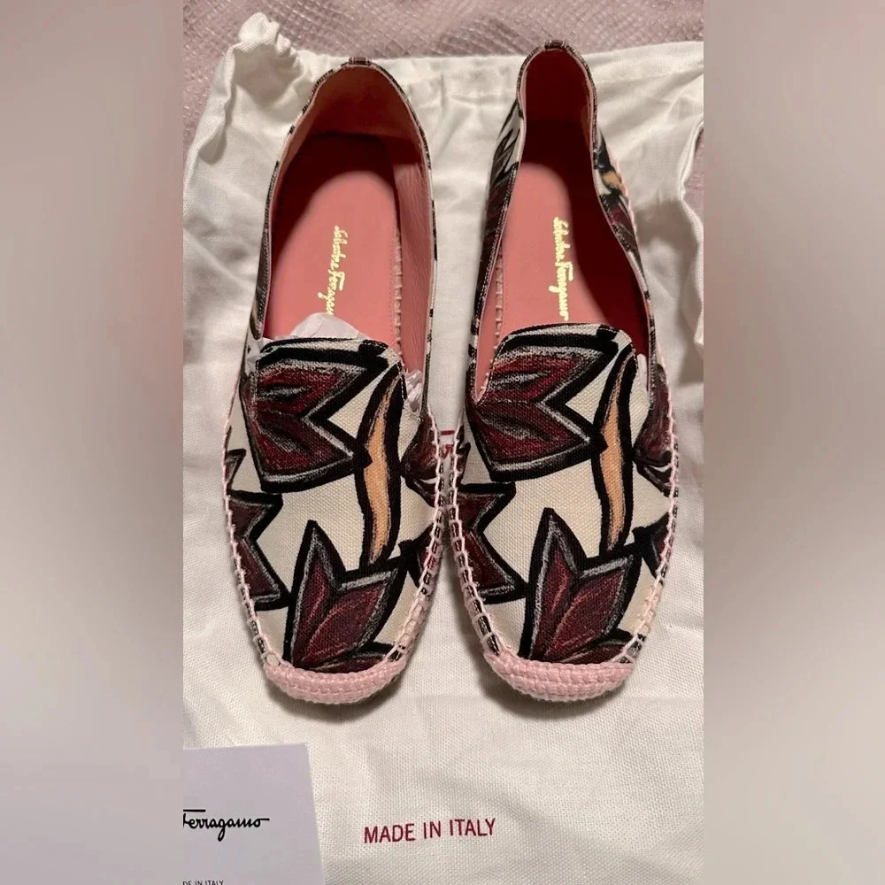 New Salvatore Ferragamo Sue Espadrille Flat Size 6.5